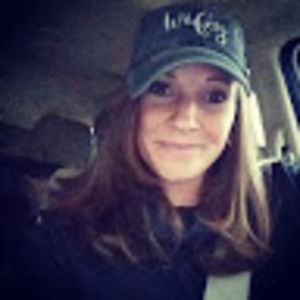 Meet your Posher, Danae